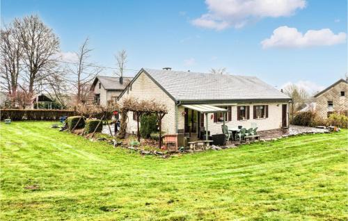 3 Bedroom Cozy Home In Ottré