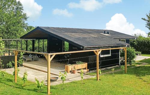 3 Bedroom Cozy Home In Vinderup