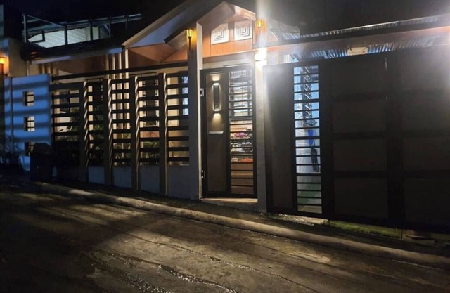 Casa de 3 dormitorios con aire acondicionado y aparcamiento gratuito