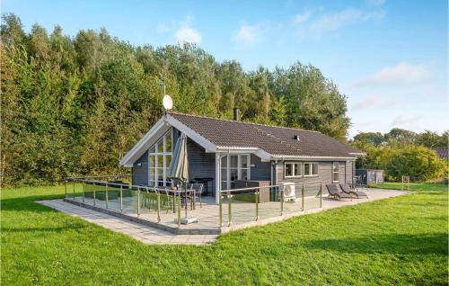 3 Bedroom Gorgeous Home In Aakirkeby