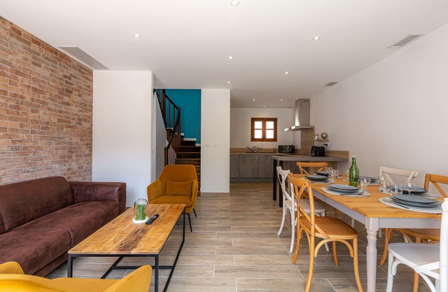 3-bedroom house at the foot of the Cité