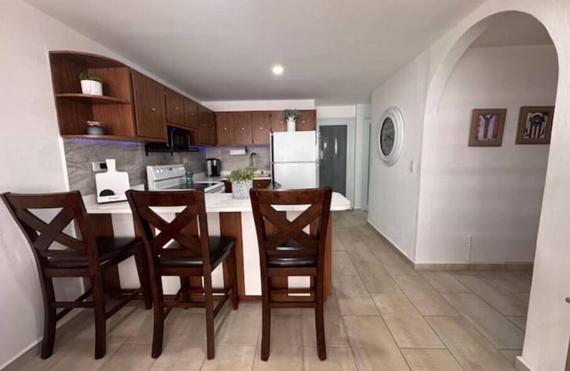 Casa Prado - 3 Bedroom House Close to Crash Boat