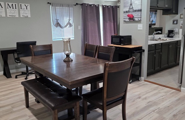 3-bedroom house in brilliant Vallejo with WiFi, AC. Enjoy your stay