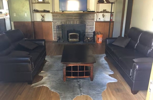 3-bedroom house in charming Julian with WiFi, AC. Enjoy a cozy retreat