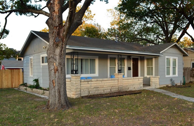 3-bedroom house in enjoyable Austin with WiFi, AC