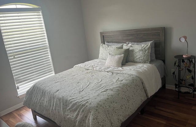 3-bedroom house in fabulous Lafayette with WiFi, AC