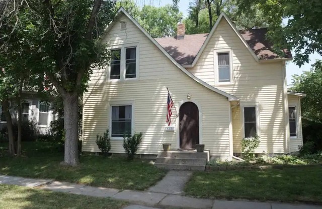 3 bedroom house in heart of Ames