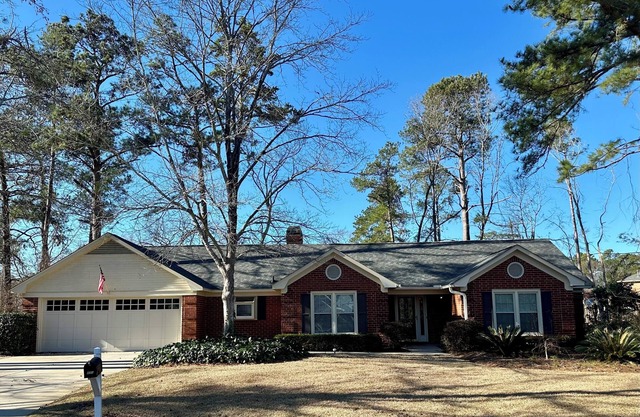 3-bedroom house in Martinez...3.5 miles from the Masters!