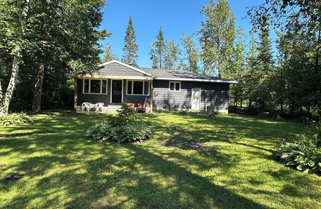 3-bedroom house in charming Indian River on the Little Sturgeon River