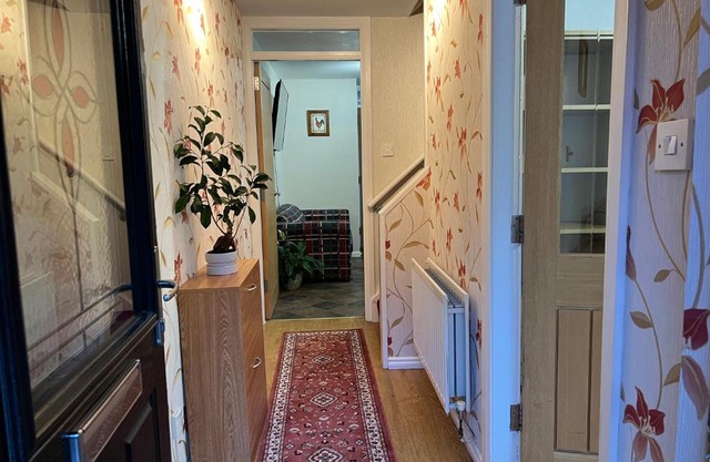3 Bedroom House near city centre