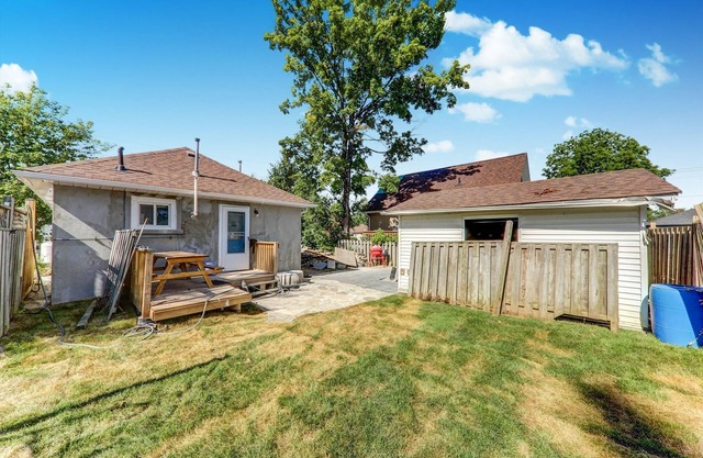 3 bedroom house near scugog lake