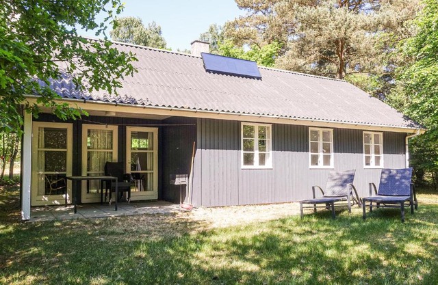 3 Bedroom Lovely Home In Aakirkeby