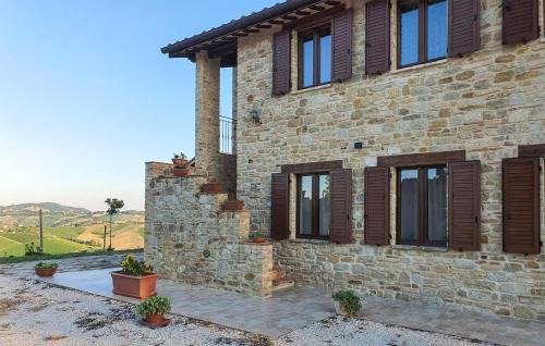 3 Bedroom Lovely Home In Montedinove