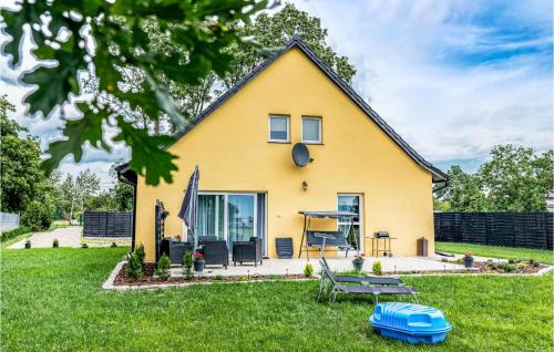 3 Bedroom Lovely Home In Nowe Warpno