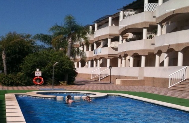 ATICO DE LUJO DE 3 DORMITORIOS, PLAYA, GOLF, PISCINA, WIFI, TV GRANDE, GARAGE