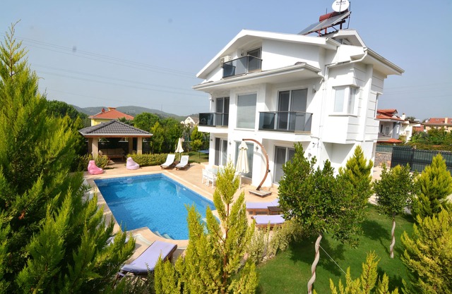 Villa de lujo de 3 dormitorios en Ovacik oludeniz en alquiler