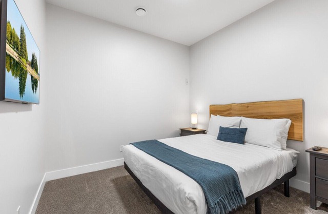 3-bedroom Modern Rental Unit 2