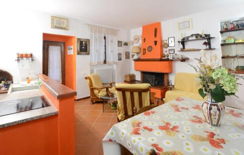 3 Bedroom Nice Home In Gallicano