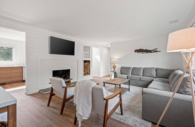 3 Bedroom NoFo Home