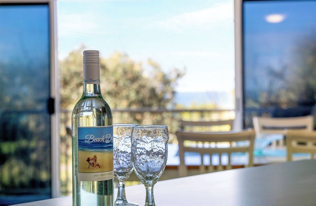 3 Bedroom Oceanview at The Surfside Resort