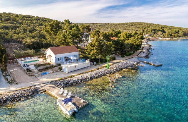 Casa frente a la playa en Zman con WiFi