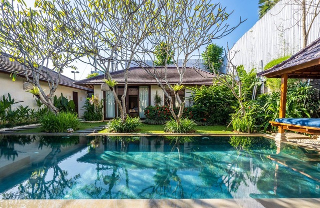 Villa de 3 dormitorios con piscina privada, a 2 minutos a pie de la playa
