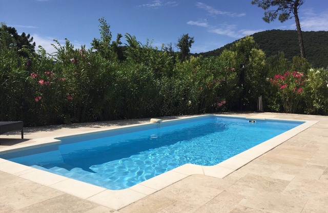 Casa Provenzal de 3 dormitorios, a 15 minutos de St Tropez, piscina privada, capacidad para 6