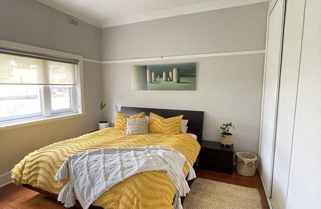 3 Bedroom renovated inner city home with games room and entertainment retreat!