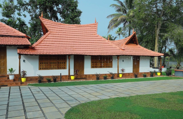3-bedroom resort in phenomenal Kuttanad Taluk with WiFi, AC