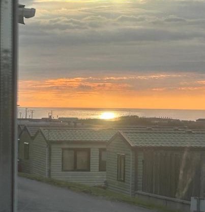 3 bedroom static caravan with sea view in Clarach Bay Holiday Village Abi horizon