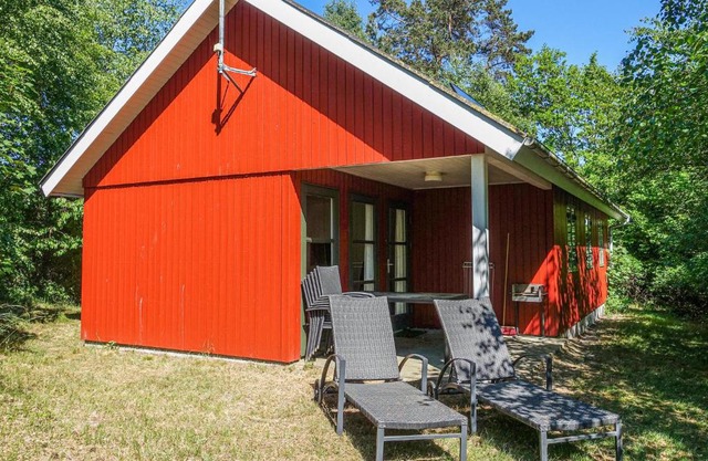 3 Bedroom Stunning Home In Aakirkeby