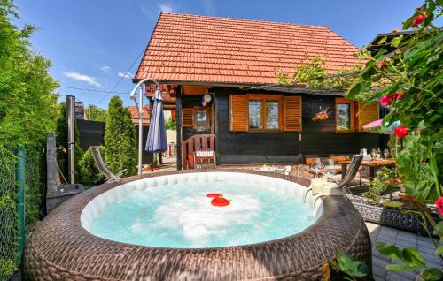 3 Bedroom Stunning Home In Hizakovec