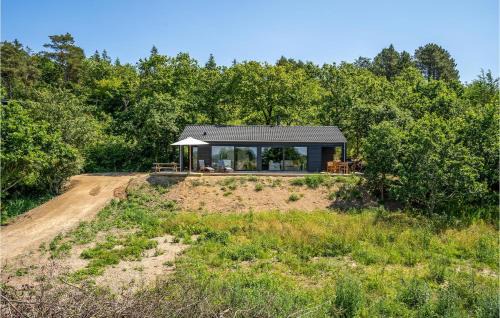 3 Bedroom Stunning Home In Knebel