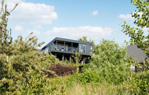 3 Bedroom Stunning Home In Sjølund