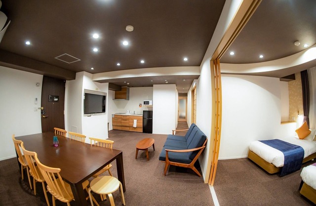 3 bedroom suite - Three Bedroom Suite / Osaka Ōsaka