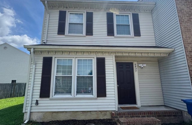3-bedroom townhome in charming Virginia Beach