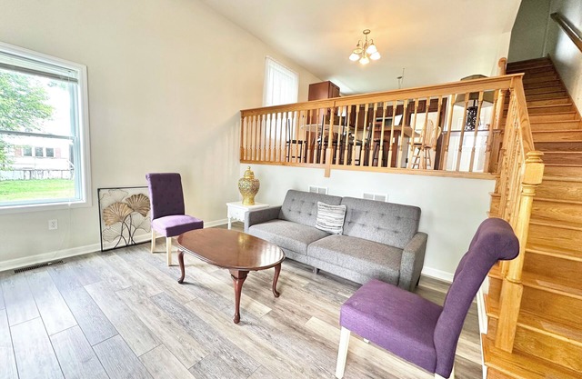3-bedroom townhome in peaceful Danville with WiFi, AC. Enjoy your stay