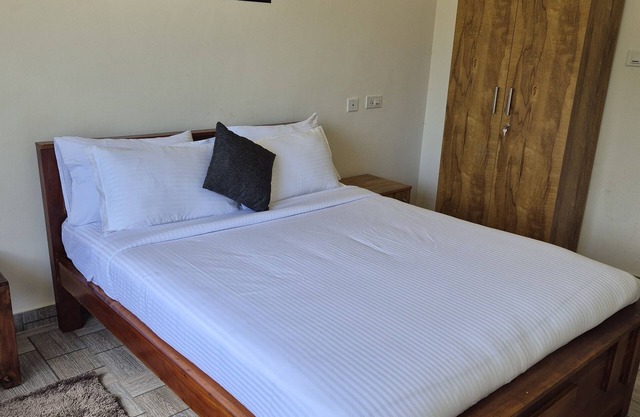 3-bedroom villa in charming Kunnathidavaka with AC