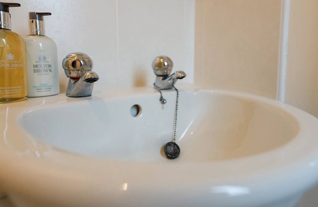 3 bedroom Whiteside Apartment