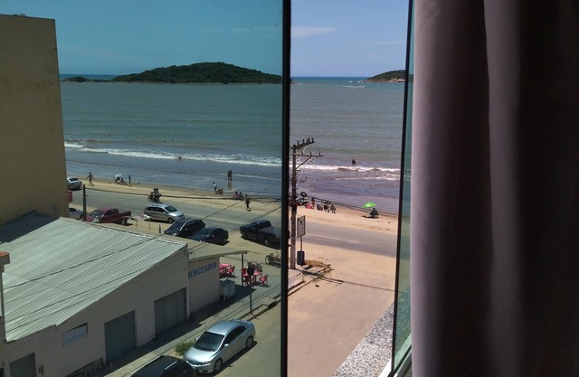 3 bedrooms 120m2 50m beach