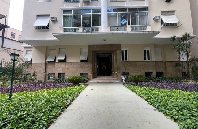 3 HABITACIONES EN CALLE SÃO SALVADOR
