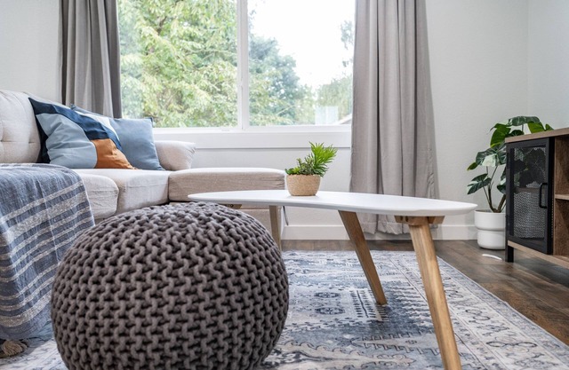 3 Beds/65" Smart TV/Workspace/Full kitchen/Near DT
