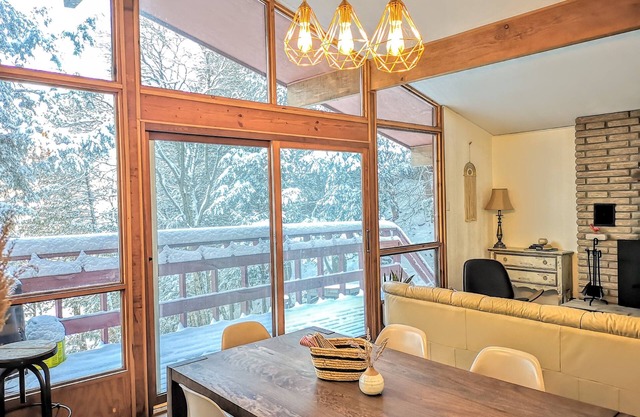3 BR Harp Hygge House. Only 8min to Hidden Valley!