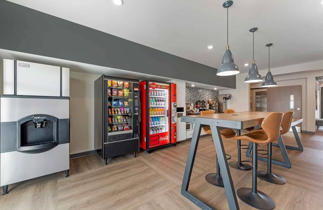 3 Comfort-Focused Suites Perfect for Long Relocation or Vacations - Pets Allowed
