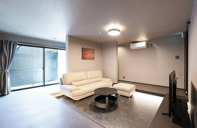 3 dogs allowed 2storey house for rent that can accommodate up to up to six people /Izumo Shimane