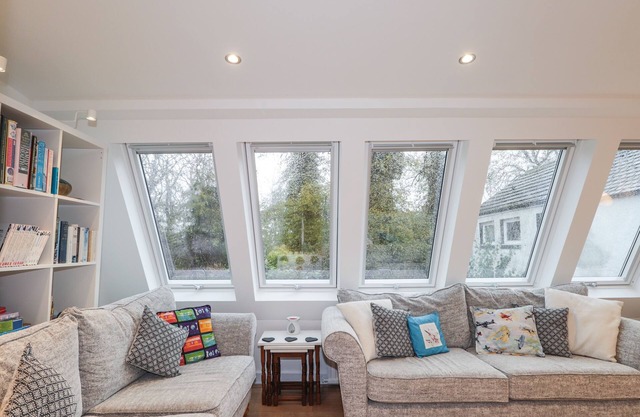 3 DUNROBIN STREET, pet friendly, with a garden in Tain