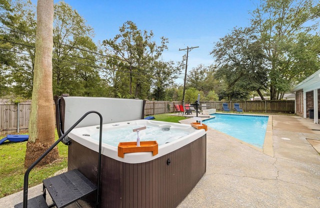 3 Kings, Hot Tub, Pool & Game Room