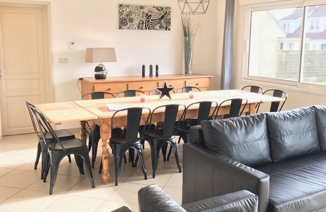 gran planta baja en villa "opuesta"