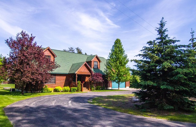 Casa ejecutiva de 3 niveles en el pueblo de Crystal Mountain Resort - ¡Nuevo en VRBO!