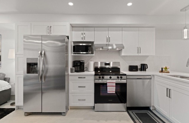 3 Levels, 3 Bedroom, Retreat